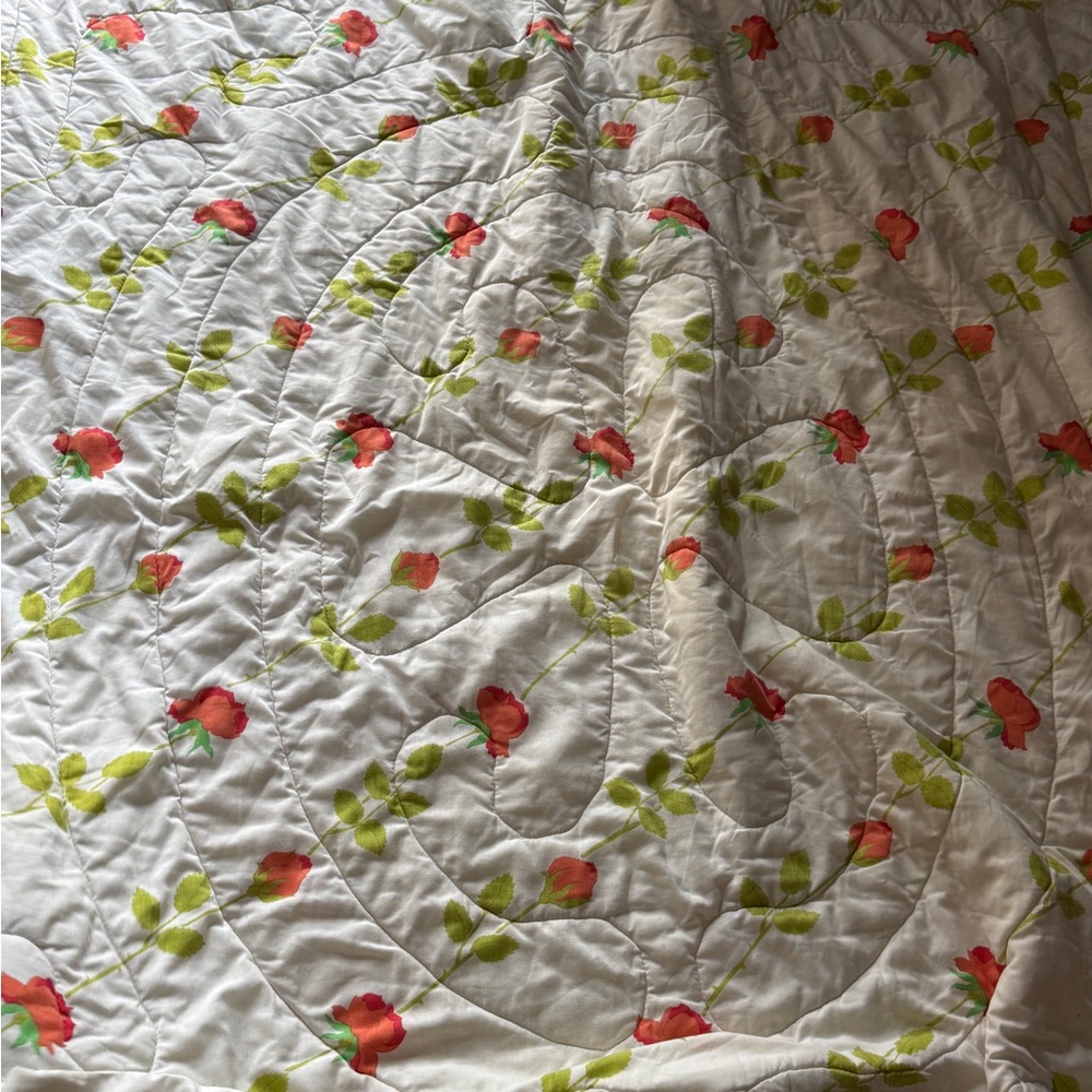 VINTAGE WAMSUTTA CHRISTIAN DIOR ROSE KING COMFORTER - Picture 5 of 12
